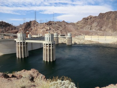 コロラド川のHoover dam