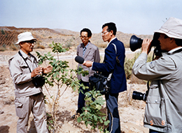 5遠山正瑛博士による中国での砂漠開発